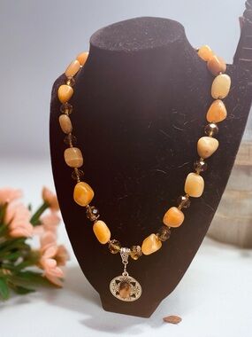 Agate -Beaded Crystal Necklace, Silver tone Tiger Eye Pendant - Women Jewelry